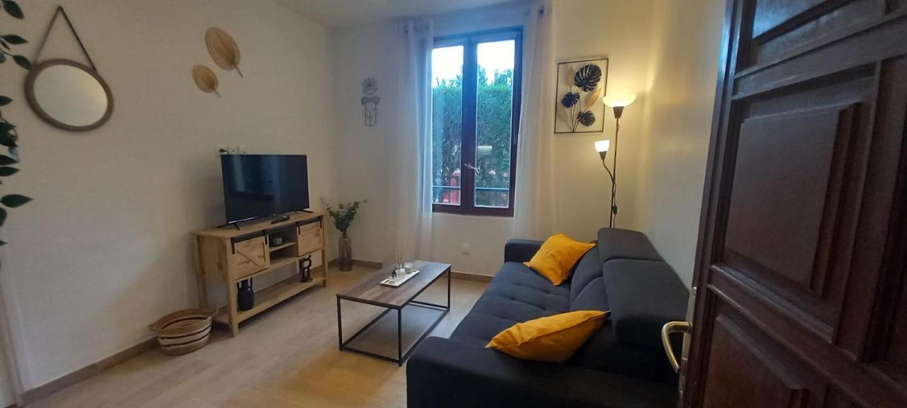 Apartmán Magnifique F2-5Mn Aeroport D'Orly-Parking Prive Gratuit Paray-Vieille-Poste Exteriér fotografie